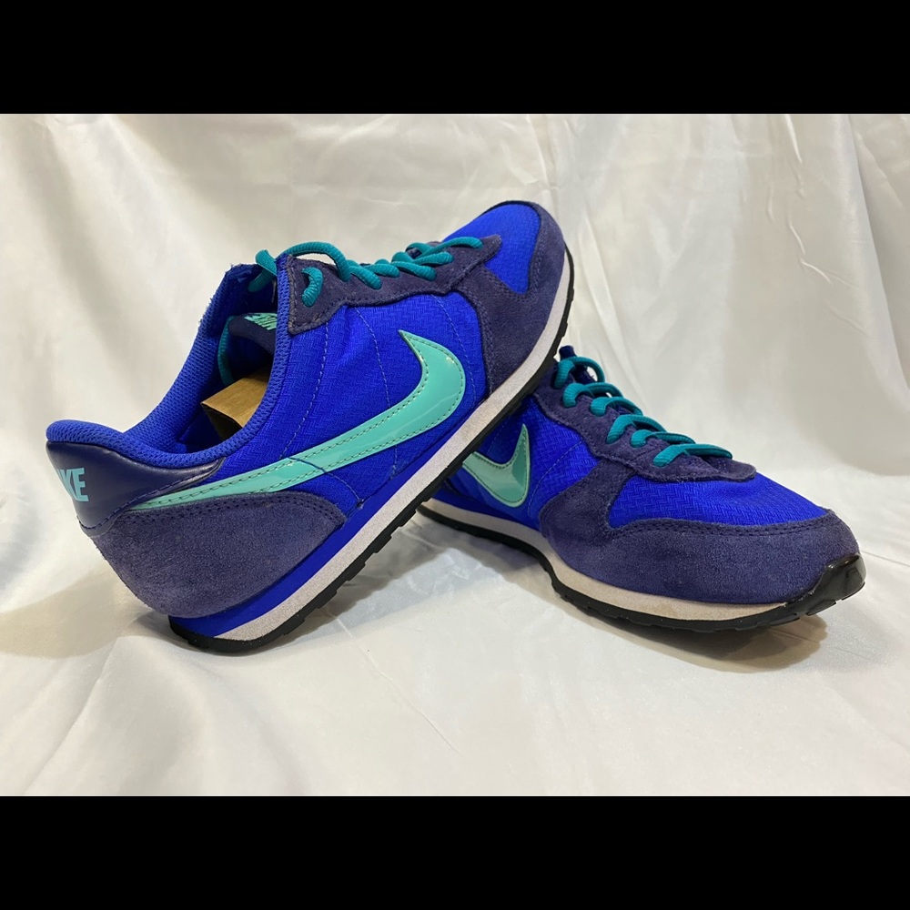 Nike Women’s Genicco Trainers